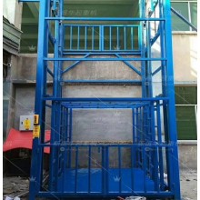 直銷鏈條導(dǎo)軌式液壓貨梯，液壓叉車，液壓起重貨梯安裝施工